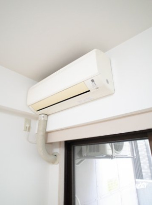 【内装】 | ザ・ウエスト | エアコン完備で夏場も冬場も安心☆