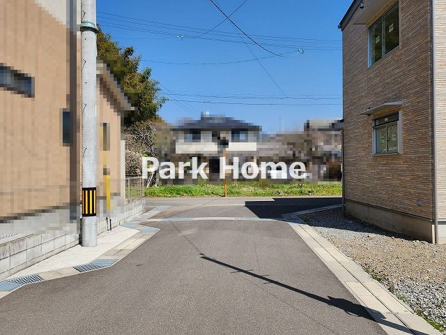 高知市朝倉丙 A号地 新築戸建ての前面道路含む現地写真