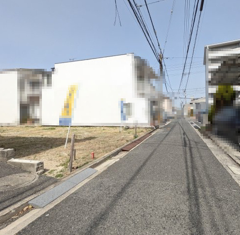 【前面道路含む現地写真】