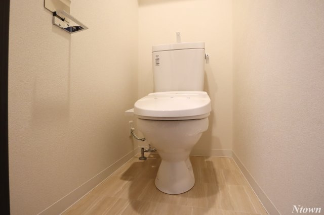 【トイレ】 | ディアレイシャス浅間町 | 落ち着いた色調のトイレです
