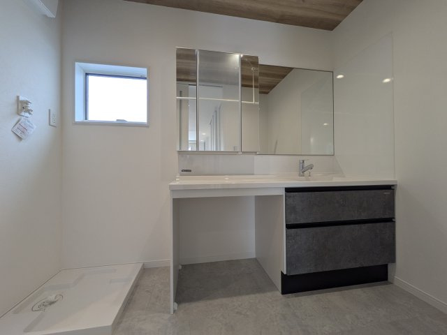 【独立洗面台】