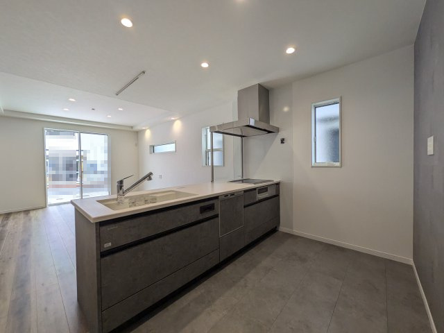 【キッチン】 | 料理をしながらでもご家族との会話を楽しめる対面キッチン