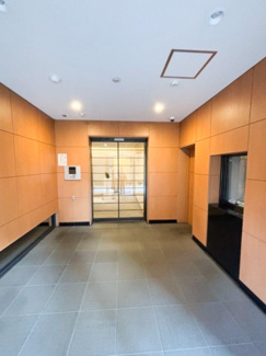 【エントランス】