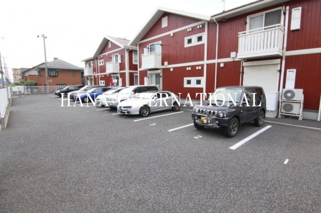 リュネットＭの駐車場