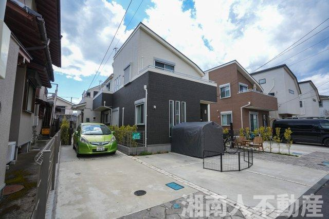 藤沢市片瀬海岸３丁目戸建ての前面道路含む現地写真|前面道路含む現地写真です