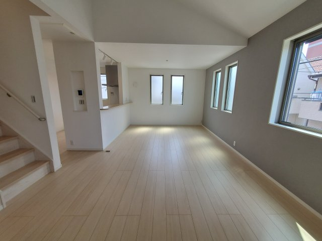 【その他】 | 江戸川区松江7丁目　新築戸建　A号棟 | 施工会社の同程度仕様、施工例写真です。モデルハウスのご内覧、受付開始！お早めのご成約で外壁やフローリング等、カラーセレクトも対応致します♪