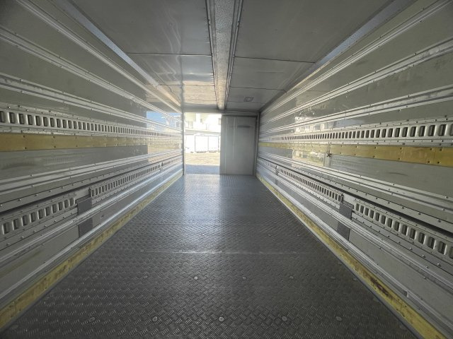 【内装】 | 与根コンテナ　