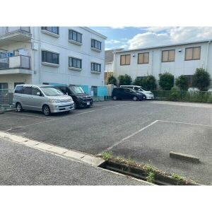 サンテラス池上の駐車場