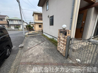 【駐車場】