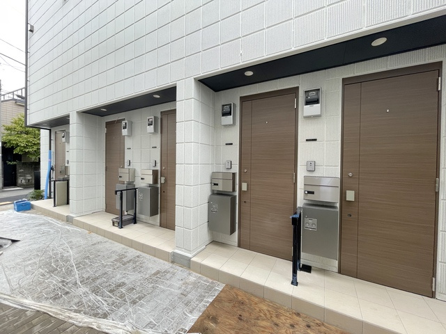 Helios Senkawaのエントランス