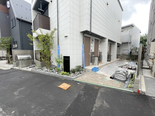 Helios Senkawaのエントランス