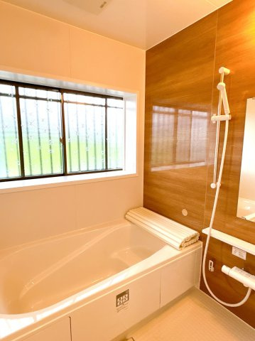 えびの市大字小田の中古一戸建の浴室