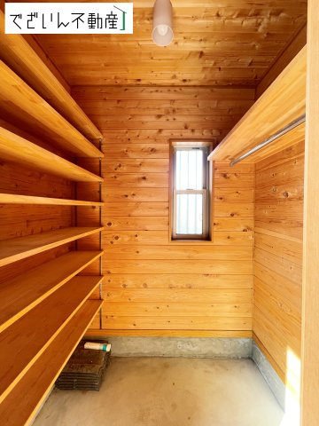 【玄関】 | 熊谷市弥藤吾　中古住宅   | 現地(2025年9月撮影)