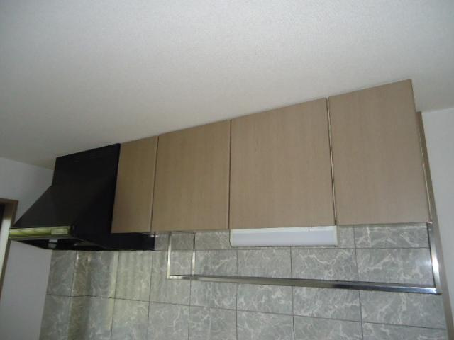 コンフォールシャトーの収納|キッチン吊棚