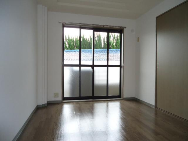 コンフォールシャトーの洋室|洋室