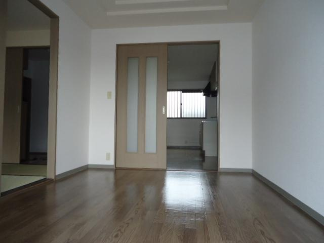 コンフォールシャトーの内装|洋室