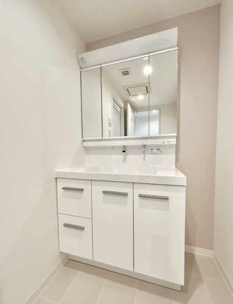 ルネラディウス芦屋川の独立洗面台|リフォーム済