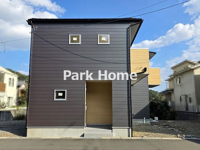 高知市朝倉丙 F号地 新築戸建ての外観|2025.10月末：建築中