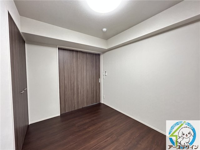 ツナマヨレジデンスの洋室