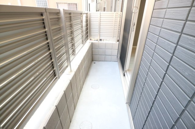 ソリッソ大久保西嶋の庭