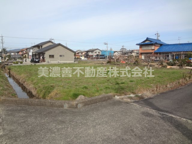 ６５０２１　瑞穂市美江寺土地