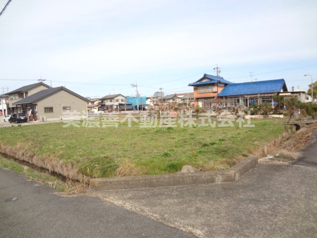 ６５０２１　瑞穂市美江寺土地の外観