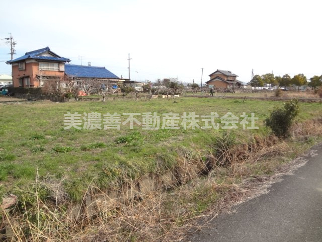 ６５０２１　瑞穂市美江寺土地の外観