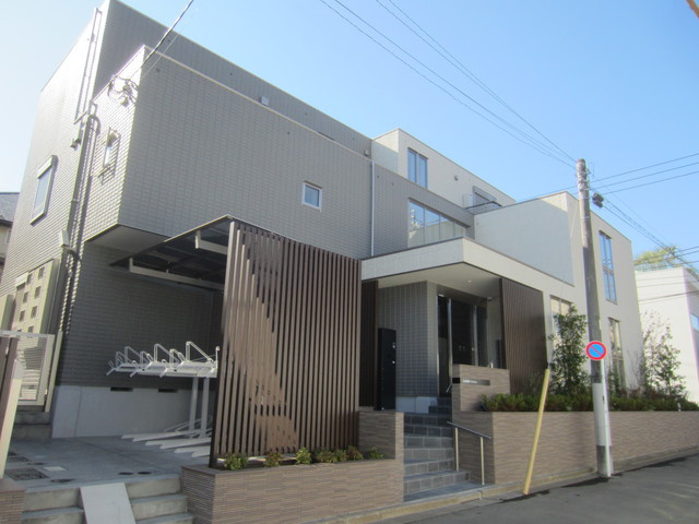 NewSafole代々木上原の外観|耐震構造の旭化成へーベルメゾン