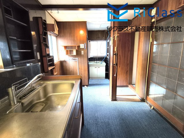 中古戸建　神戸市長田区長尾町1丁目4のキッチン|ダイニングキッチンです