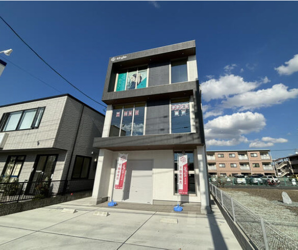 草津市野村１丁目の店舗一部の外観