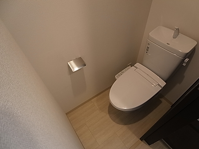 神戸市兵庫区佐比江町の賃貸マンションのトイレ|ウォシュレット
