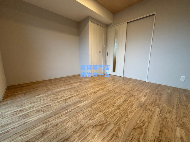 ラシーヌ住吉大社の洋室|明るい洋室です