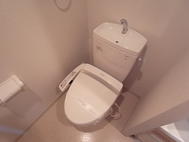 神戸市兵庫区水木通１丁目の賃貸マンションのトイレ|ウォッシュレット付トイレ