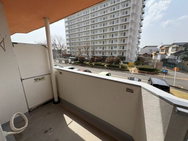 桂川ハイツ３号館のバルコニー