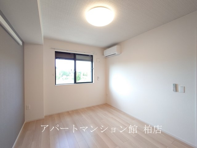 グランピアの洋室