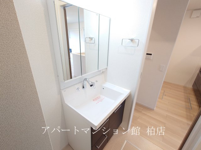 グランピアの独立洗面台