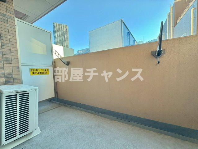 プレサンス名古屋駅前のバルコニー