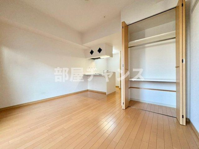 プレサンス名古屋駅前の寝室