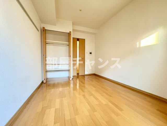 プレサンス名古屋駅前の寝室