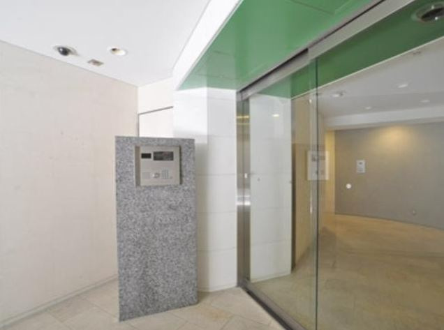 プレミアステージ市ヶ谷河田町のエントランス|プレミアステージ市ヶ谷河田町