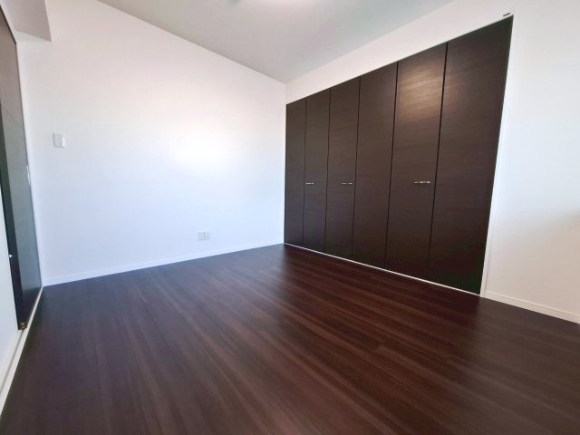 プレサンスロジェ松尾レーヴタワーの洋室|6.1帖