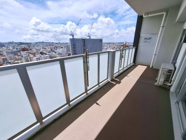 プレサンスロジェ松尾レーヴタワーのバルコニー|バルコニー