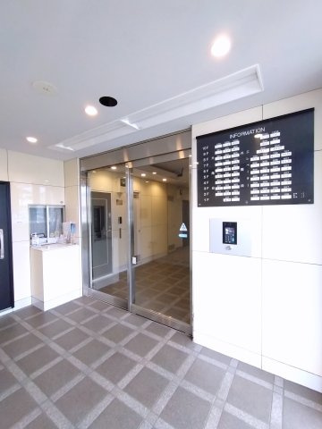 ライオンズマンション昭島第二のエントランス