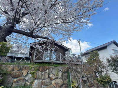 【その他】 | 甲陽園目神山町中古平屋 | 外はこのようになっています