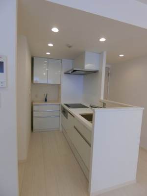 【キッチン】 | メゾンヴェール幡ヶ谷 | 大通りより１本入った閑静な住宅街