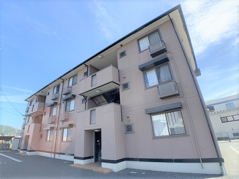 Y'Sレジデンスの外観