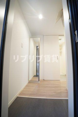 LOTUS Chiba（ロータスチバ）の玄関