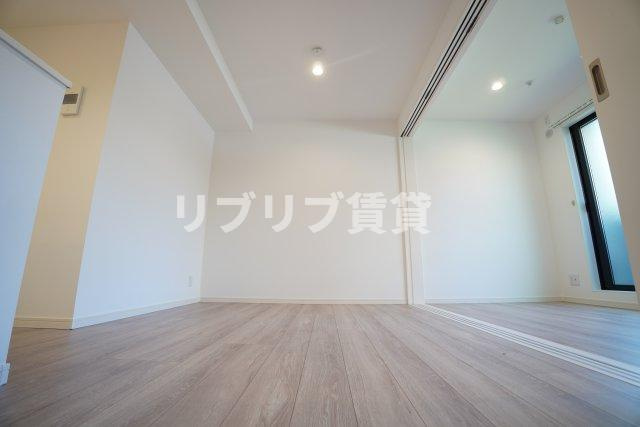 LOTUS Chiba（ロータスチバ）の居間・リビング