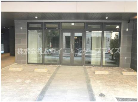 ＳｈａＭａｉｓｏｎ　御幸町御池のエントランス|ゆとりのあるエントランスです