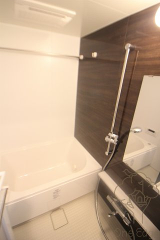 HK Residenceの浴室